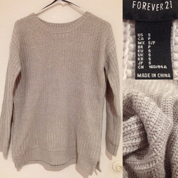 GRAY SWEATER