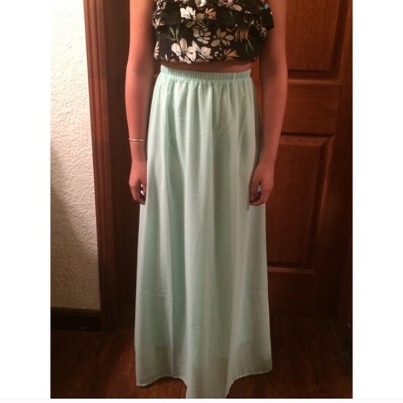 Dresses & Skirts - Maxi skirt ‼️