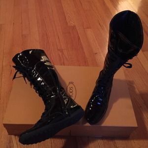 Tods Black winter laced boot size 39