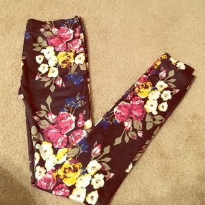 Cute floral leggings!!!