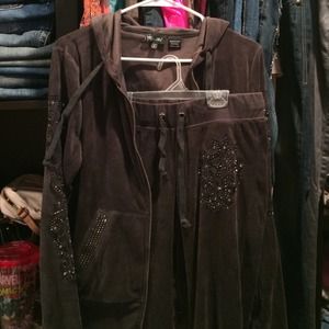 💖✨HOST PICK✨💖 sporty chick 2/15 miss me