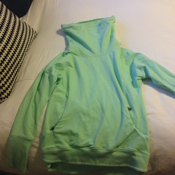 ❌SOLD❌Lululemon high neck rise rest day sweater - Picture 3 of 3