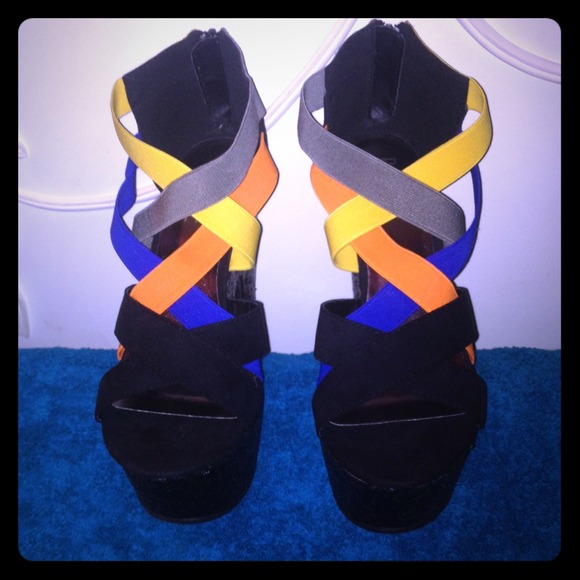 Black Multi color Shoe