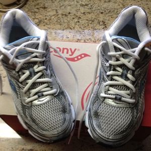Womens Saucony running shoes Sz 10