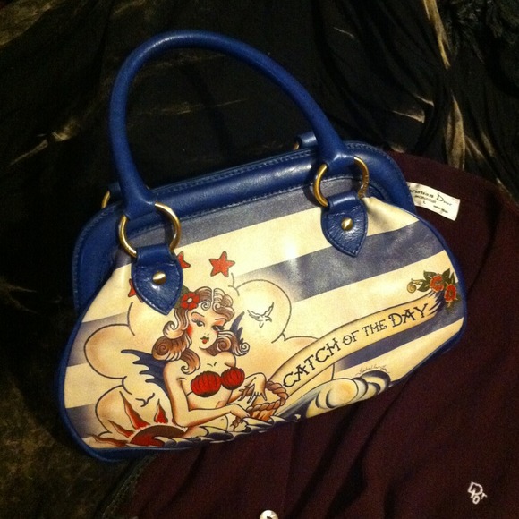 Beautiful & versatile Isabella Fiore