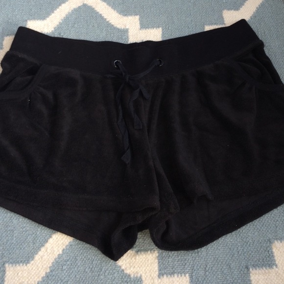 Shorts with juicy on the back Clearance