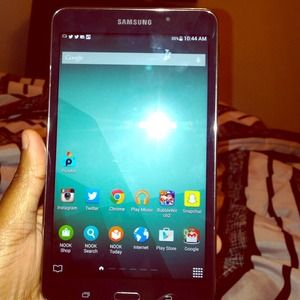 Galaxy Tab Nook 4 .