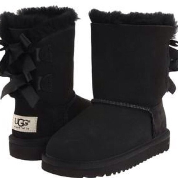 all black bailey bow uggs all black bailey bow uggs