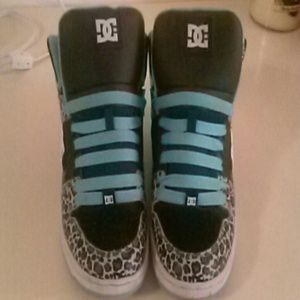 Authentic DC shoes