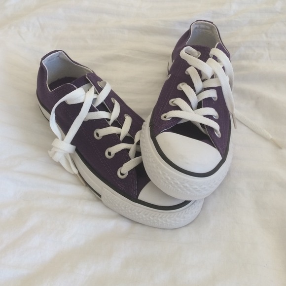 SOLD ON VINTED. Dark purple converse