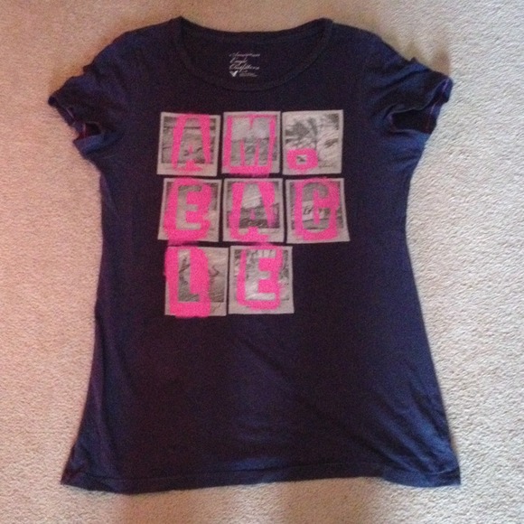American Eagle T-Shirt!!