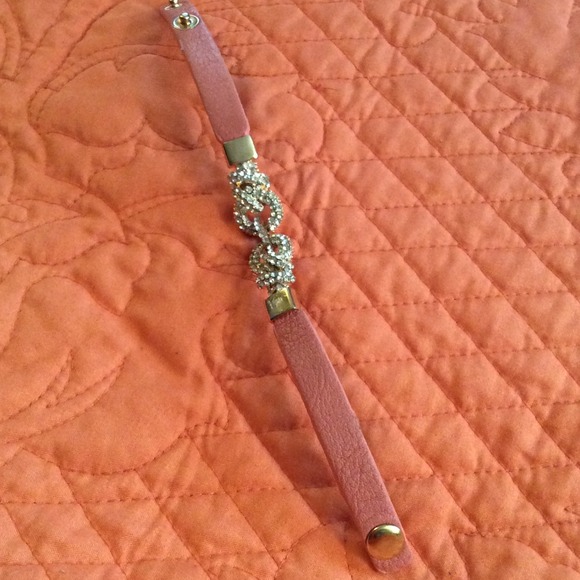 Cz encrusted leather snap bracelet. - Picture 3 of 4