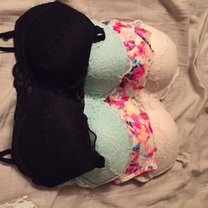 Traded!!! ❤️ Victoria's Secret Bras + Leggings