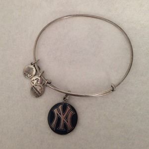 Yankees Alex and Ani bangle