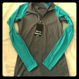 NWT Nike Pro DriFit Half Zip Longsleeve Top