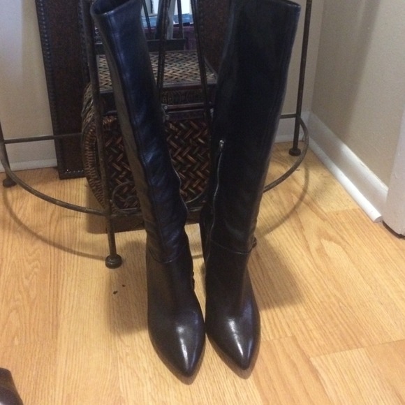 Tall leather knee boots