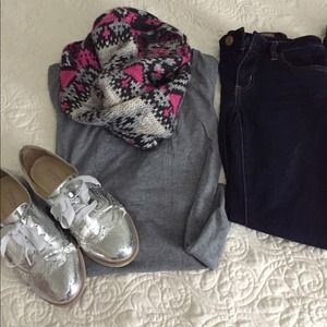 Cute ♥️Gray Top