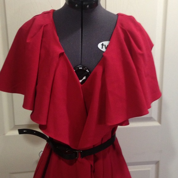 Black halo dress - Picture 2 of 4