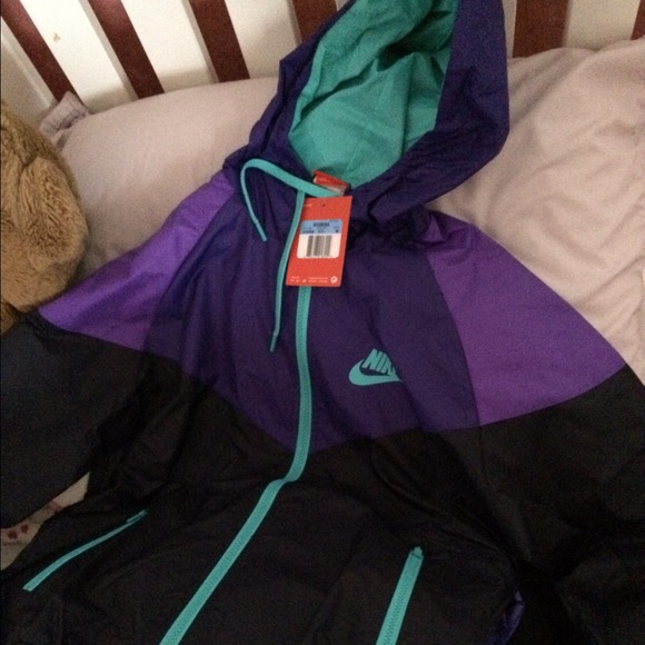 Nike windrunner jacket-purple