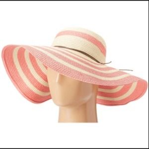 [SOLD] NWOT Michael Stars Striped Beach Hat