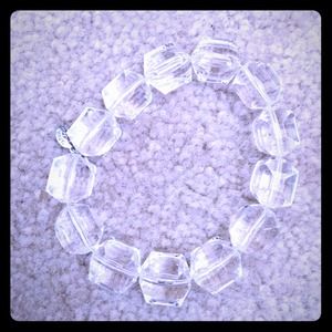⭐️Tarina Tarantino clear bracelet!