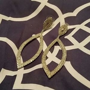 Tear drop earring