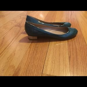 J.Crew teal patent flats with gold heel size 7