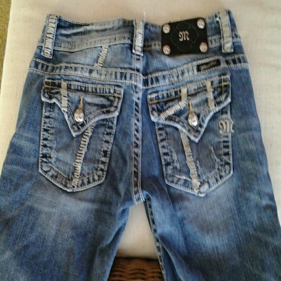 Miss Me distressed skinny jeans