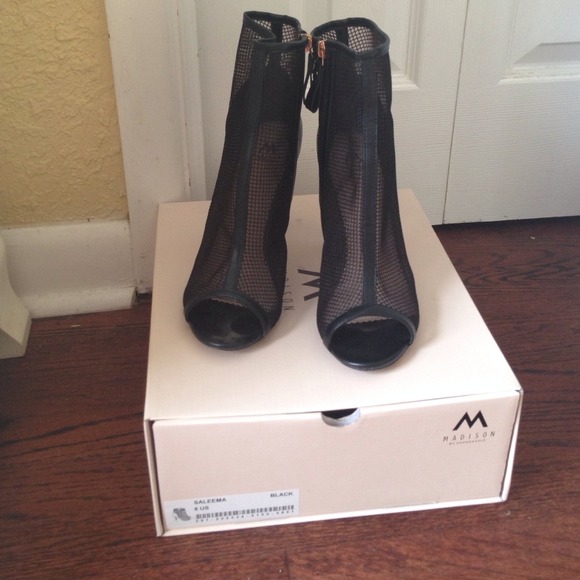 Black Saleema Style Stilettos