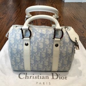 🚫sold🚫💞Authentic Chistian Dior mini tote bag💘