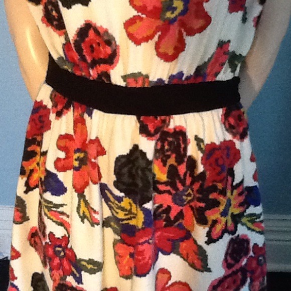 Beautiful Knit Hazel Dress - Picture 4 of 4