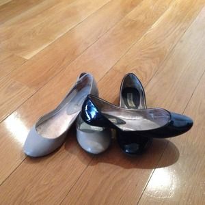 Selling two steve madden flats for price of 1!!