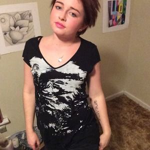 Black Mountain tee with mesh back