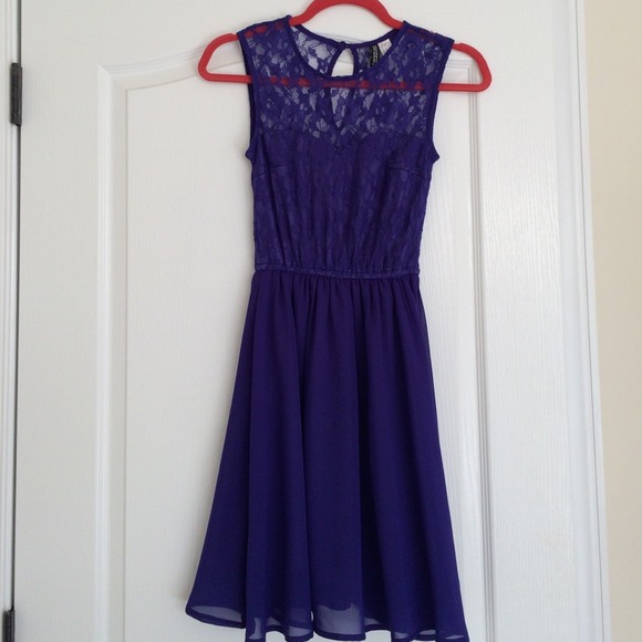 H&M Dresses & Skirts - H&M lace dress