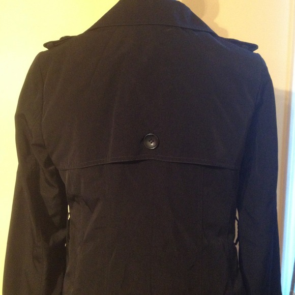 Black jacket - Picture 3 of 3