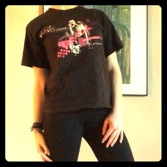 Authentic Avril Lavigne concert t-shirt