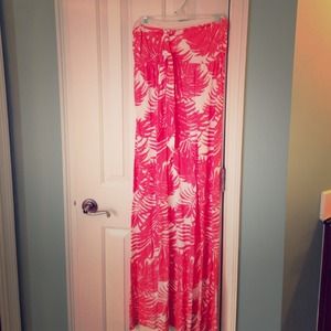 Sleeveless maxi dress