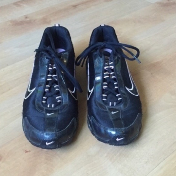 WOMENS NIKE RUNNING/WORKOUT SHOE