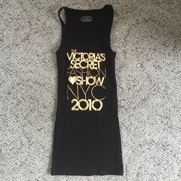 Victoria's Secret 2010 Fashion Show Tank