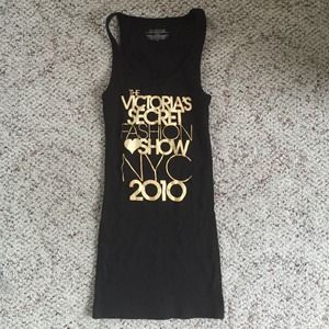 Victoria's Secret 2010 Fashion Show Tank