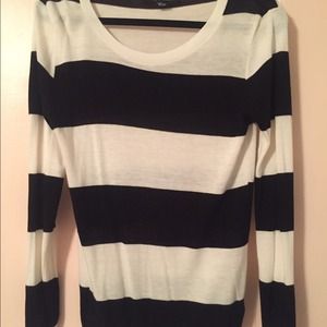 Black and white striped forever 21 sweater
