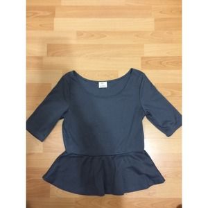 Grey peplum top ✨