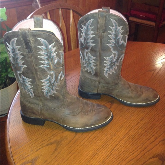 Womens Ariat boots