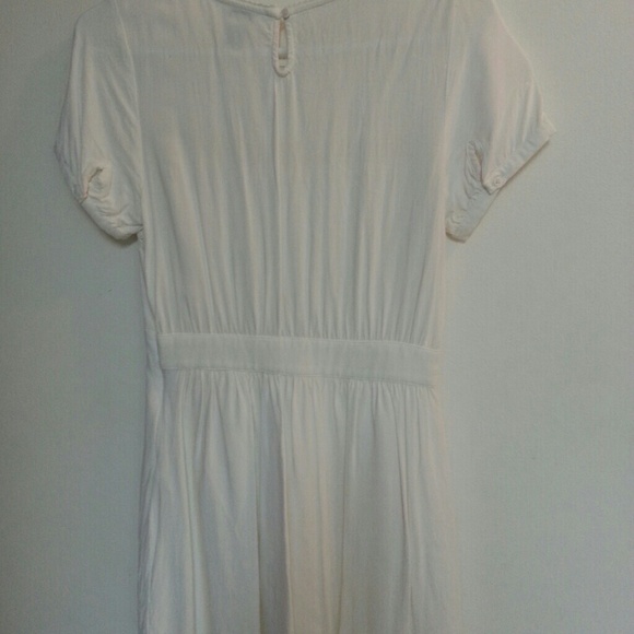 Lace accent dress - Picture 2 of 3