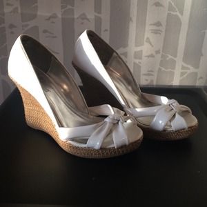 DIVA DNA White Wedges