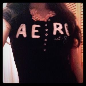 Classic black button down Aeropostale tee!!