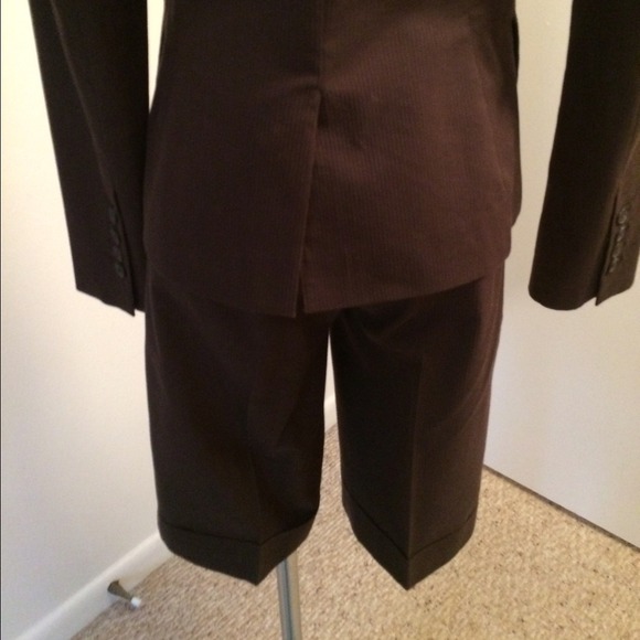 Donated: H&M brown pinstripe textured shorts suit. - Picture 3 of 4