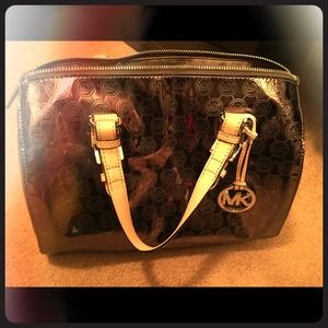 Michael Kors purse!!! NEW!!! 100% Authentic!