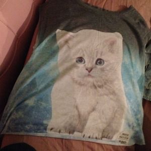 cropped muscle tee with kitten on it