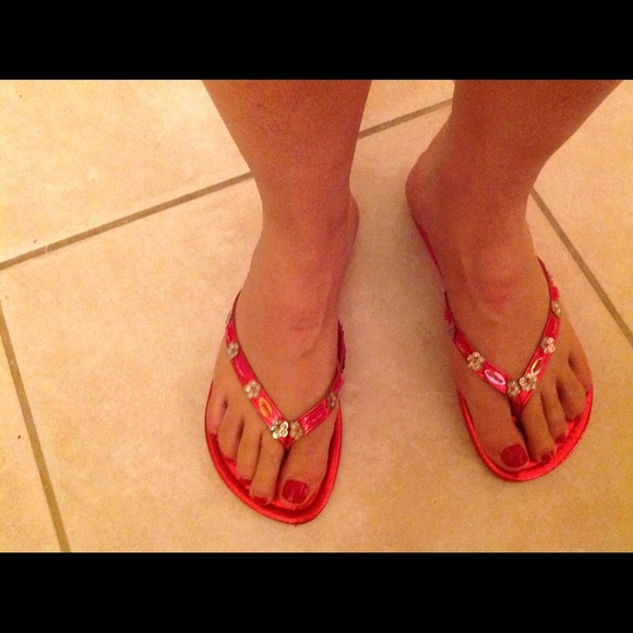 Red Flip flop - Picture 1 of 2